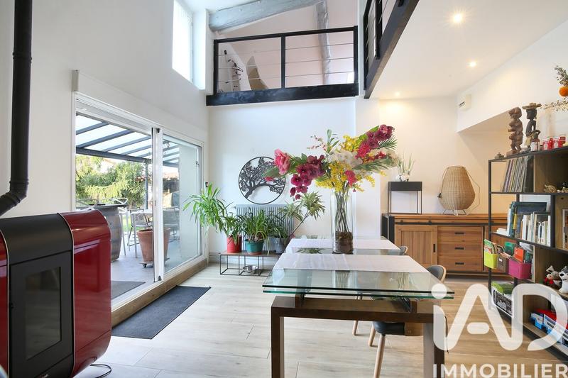 Maison de ville - 210 m² - 7 pièces