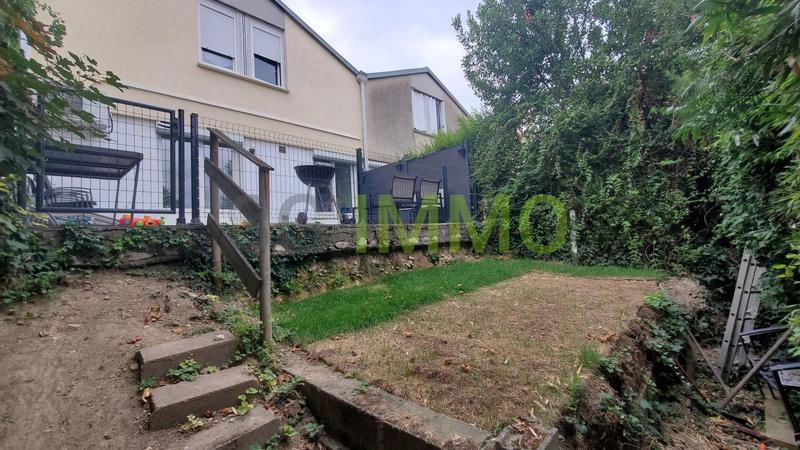 Maison - 80 m² - 4 pièces