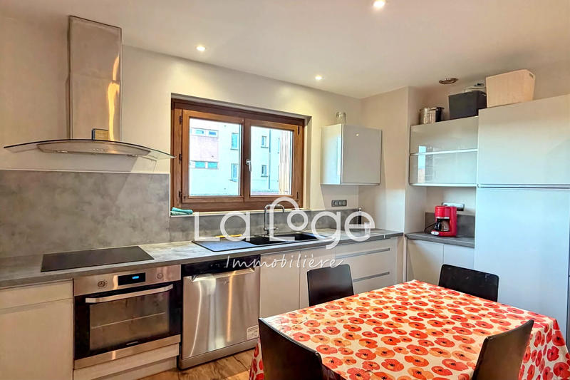 Maison - 90 m² - 4 pièces