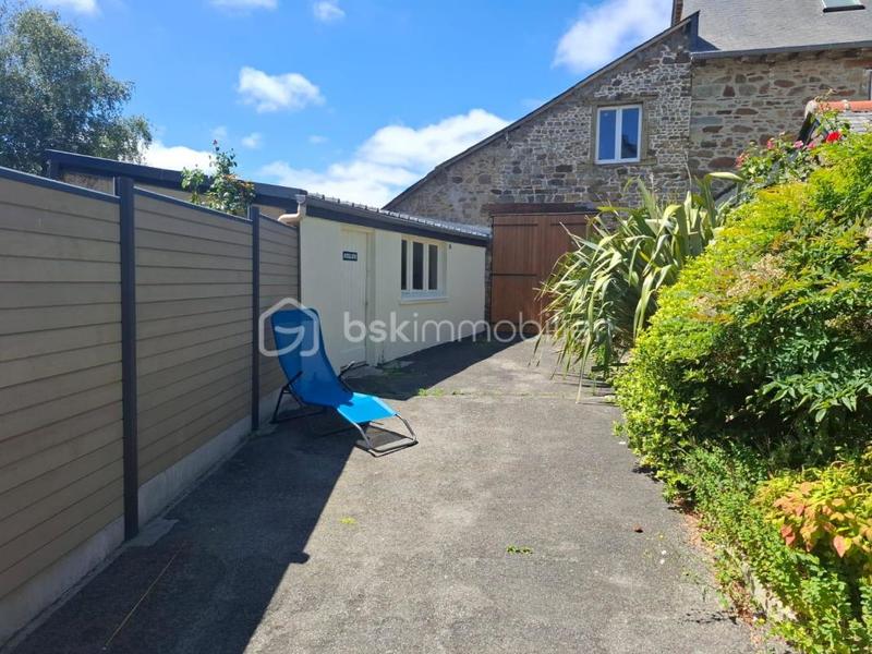 Maison - 271 m² - 9 pièces