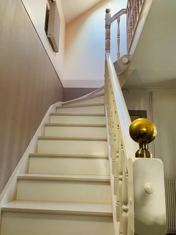 Maison - 230 m² - 9 pièces