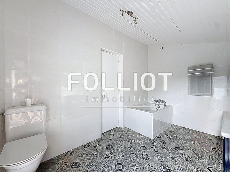 Maison - 121 m² - 5 pièces