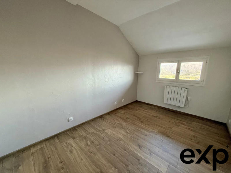 Appartement - 120 m² - 5 pièces