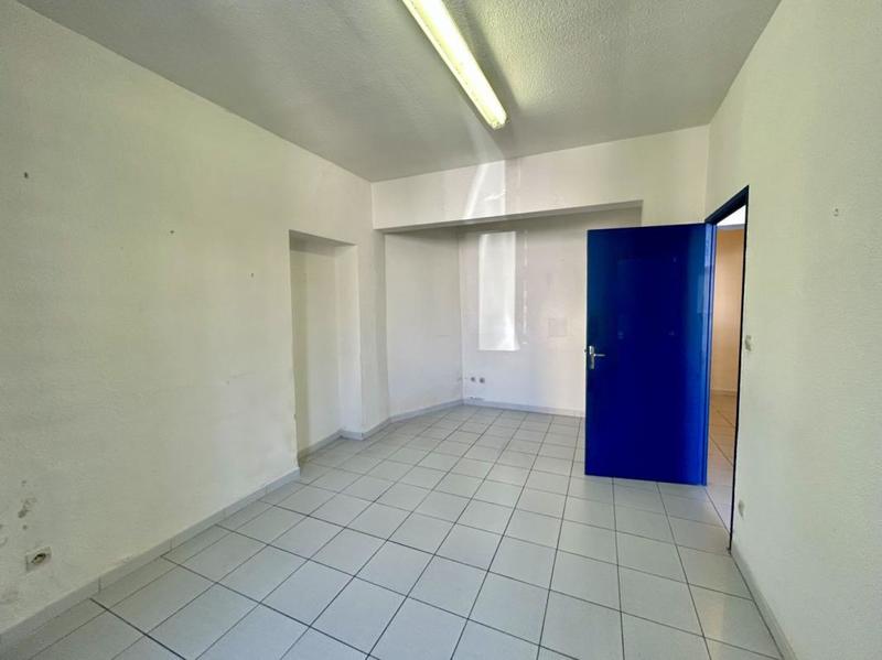 Bureau - 30 m² - 2 pièces