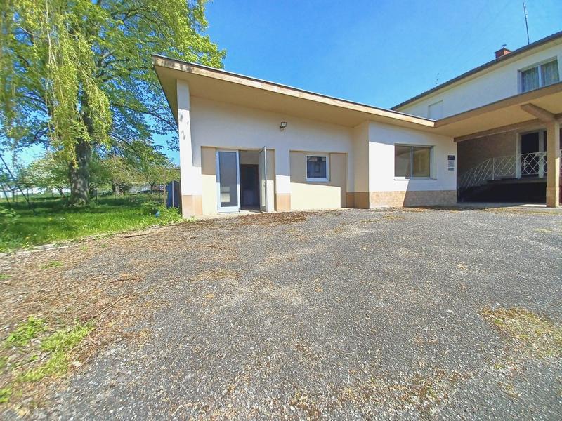 Local d'activités - 66 m² - 5 pièces