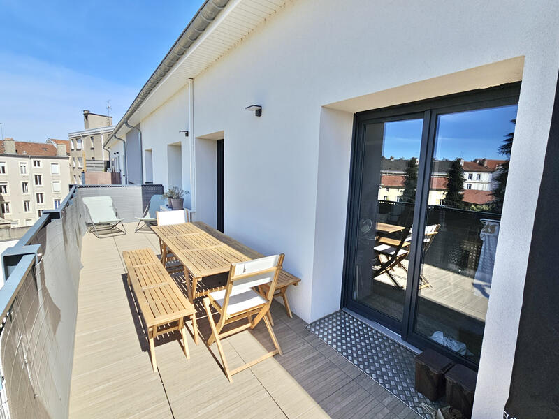 Appartement - 83 m² - 4 pièces