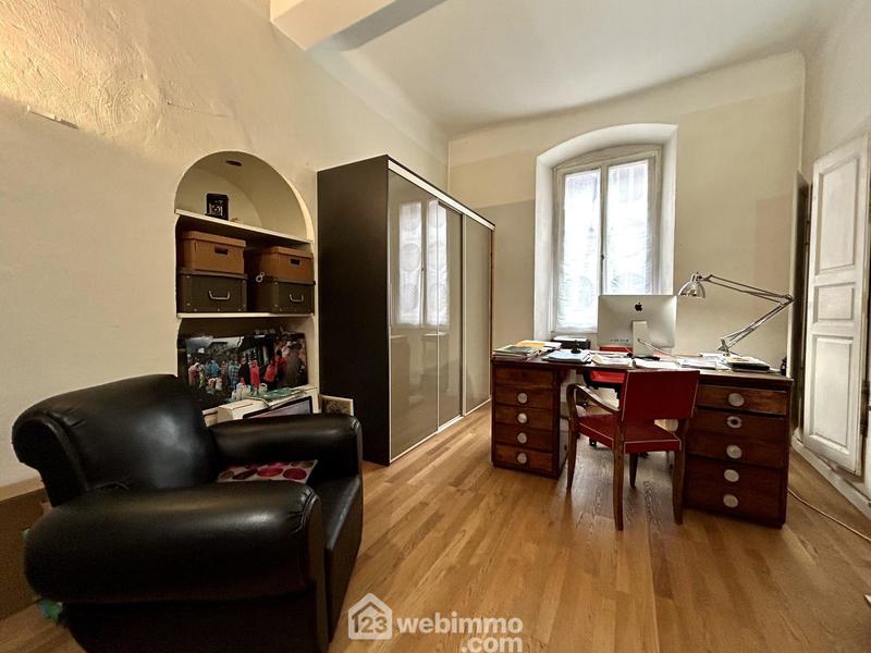 Appartement - 138 m² - 5 pièces