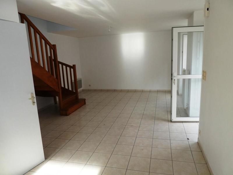 Maison en pierre - 64 m² - 3 pièces