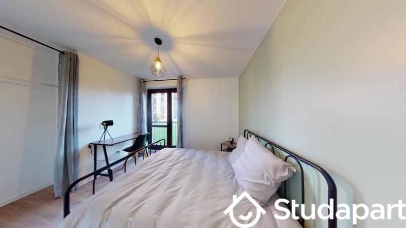 Chambre - 14 m² - 1 pièce