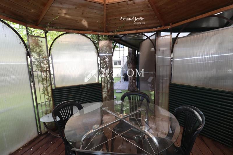 Maison - 158 m² - 7 pièces