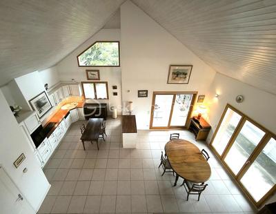 Maison - 170 m² - 6 pièces
