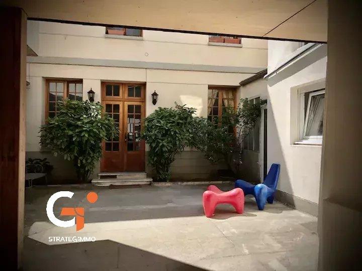 Immeuble - 250 m² - 14 pièces