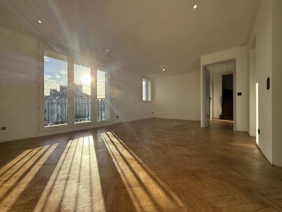 Appartement - 97 m² - 5 pièces