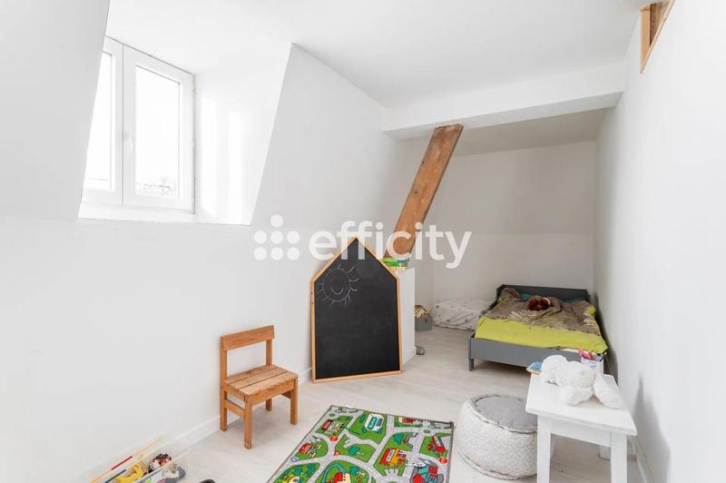 Maison - 152 m² - 8 pièces