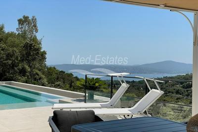 Maison contemporaine - 250 m² - 6 pièces