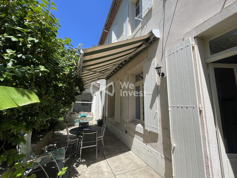 Maison - 331 m² - 9 pièces