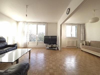 Appartement - 83 m² - 4 pièces