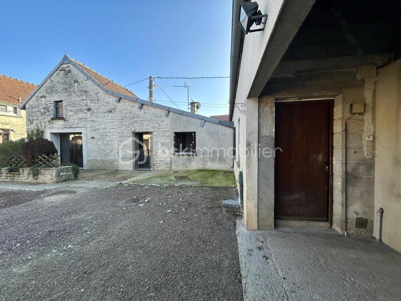 Maison de village - 109 m² - 5 pièces