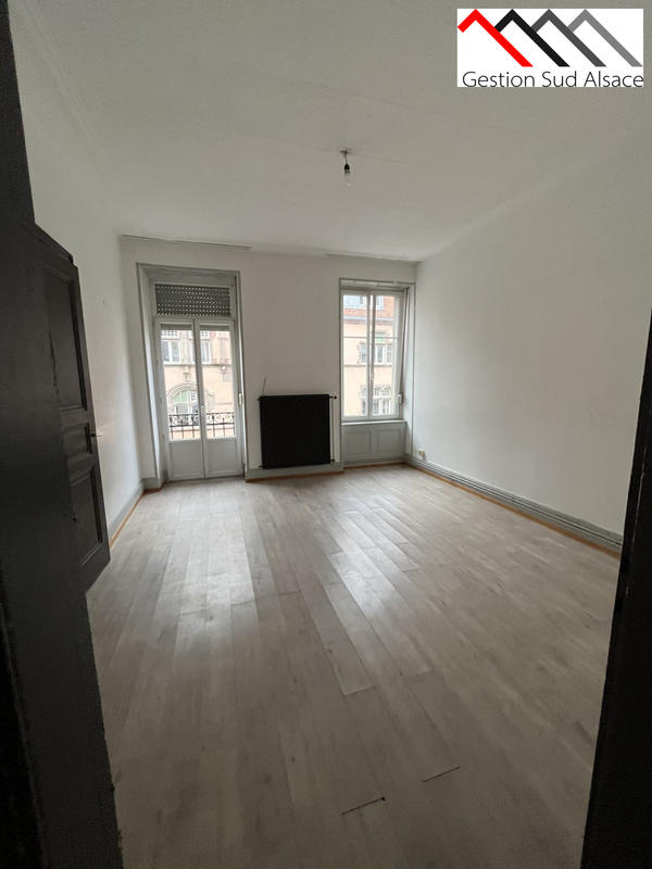 Appartement - 90 m² - 4 pièces