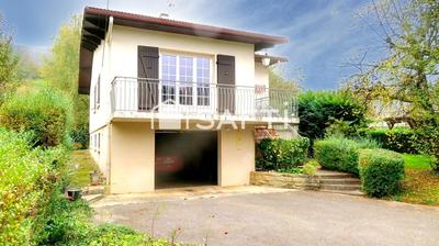 Propriété - 123 m² - 8 pièces