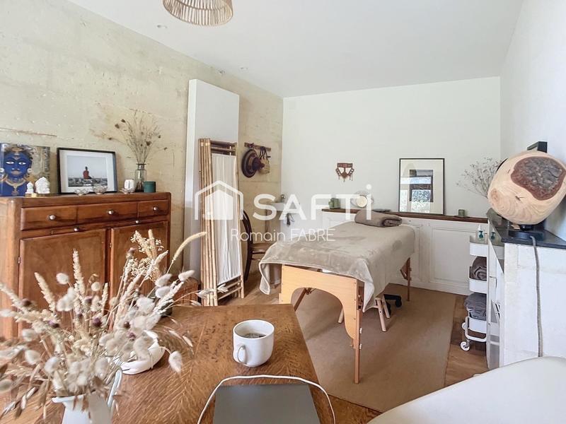 Maison - 255 m² - 9 pièces