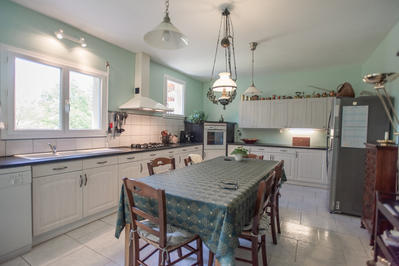 Maison - 205 m² - 6 pièces