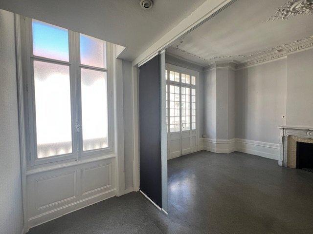 Appartement - 110 m² - 4 pièces