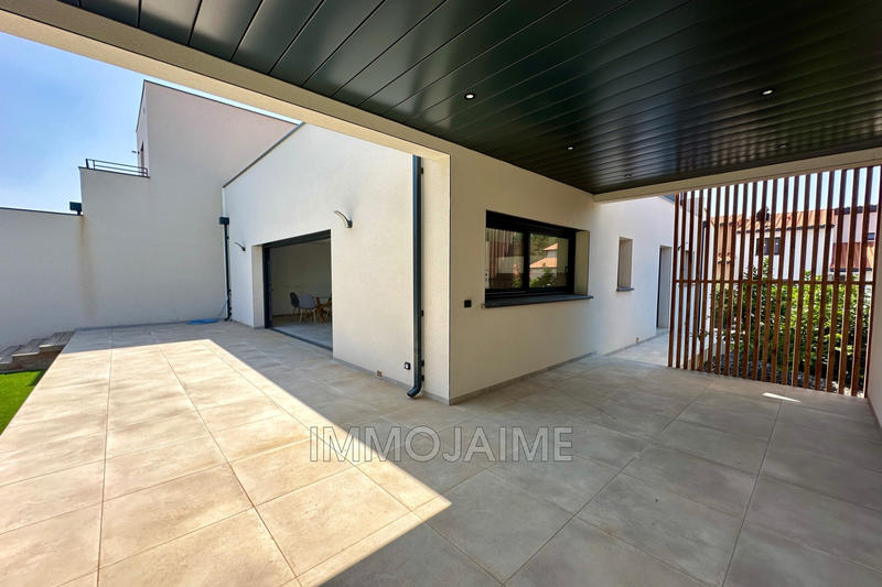 Villa - 111 m² - 4 pièces