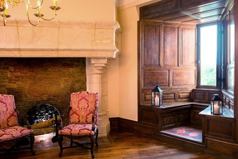 Manoir - 2 200 m² - 41 pièces