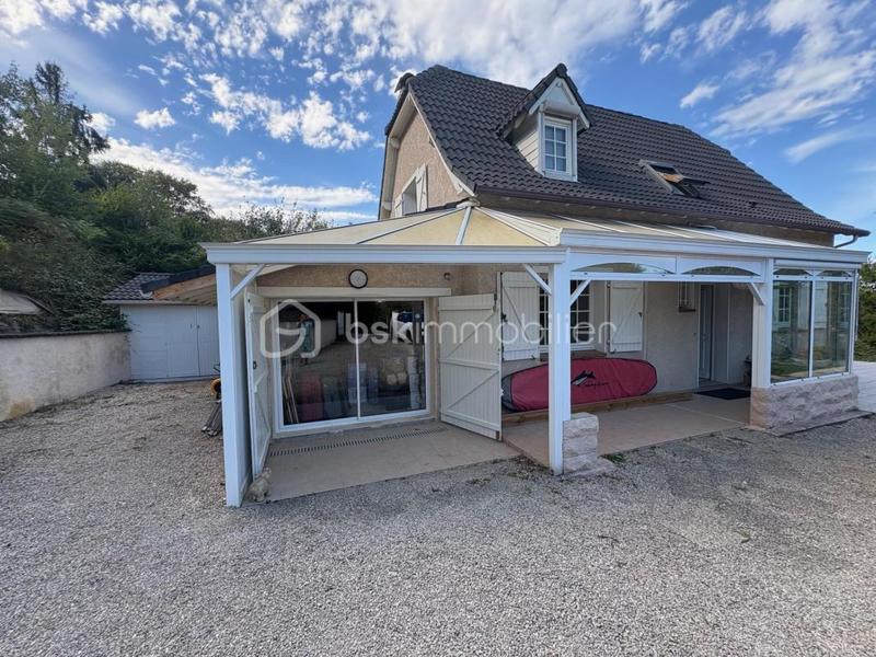 Maison traditionnelle - 117 m² - 5 pièces