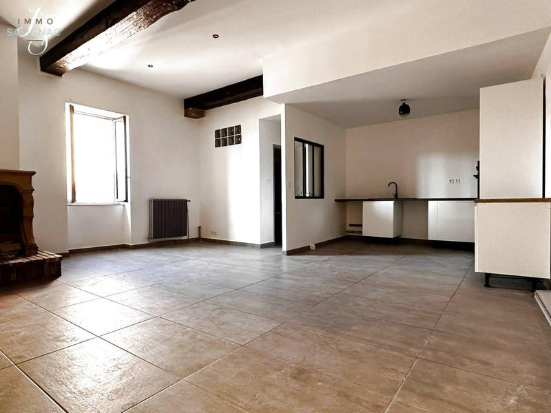 Appartement - 82 m² - 3 pièces