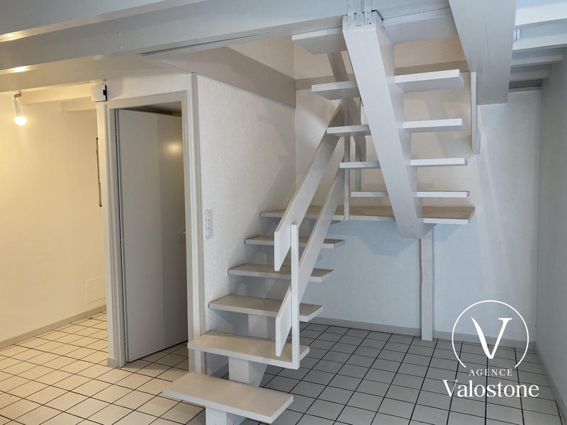 Appartement - 80 m² - 4 pièces