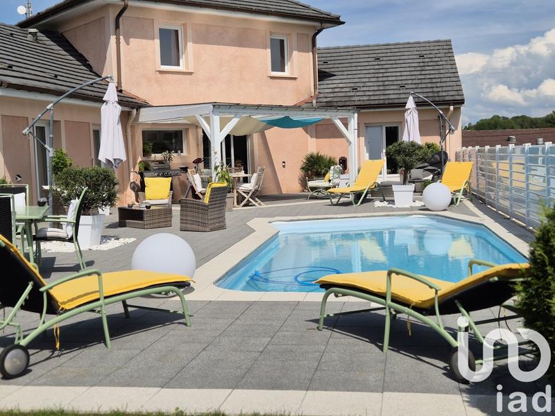 Maison - 208 m² - 4 pièces