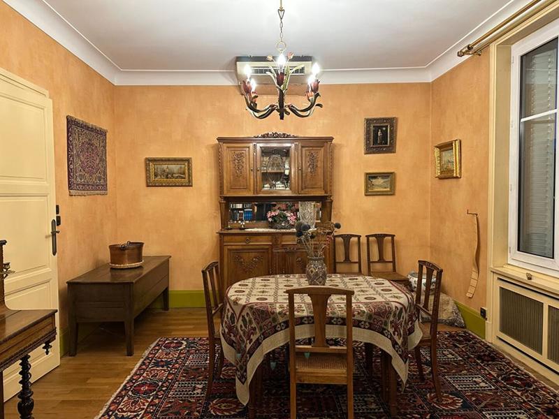 Appartement - 100 m² - 5 pièces