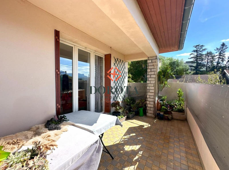 Maison - 211 m² - 9 pièces