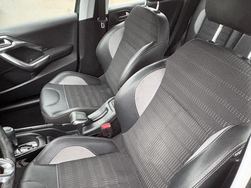 Peugeot 2008 Allure 110 Cv Eat6 Boîte Automatique