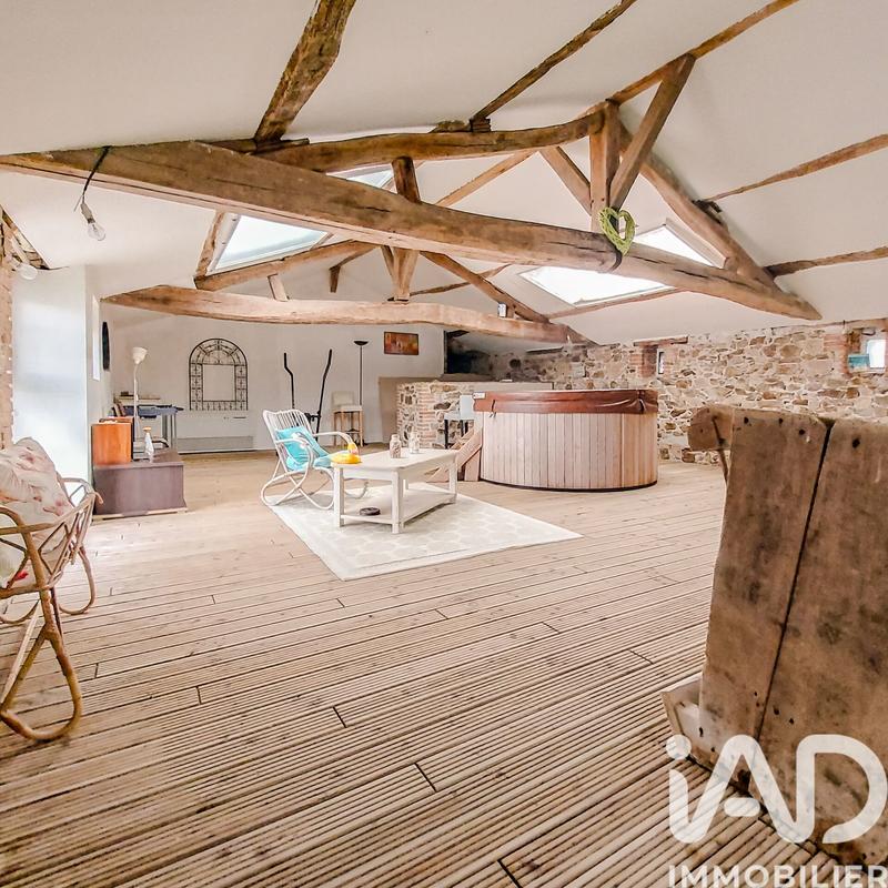 Maison - 236 m² - 10 pièces