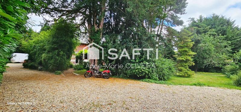 Maison - 280 m² - 10 pièces