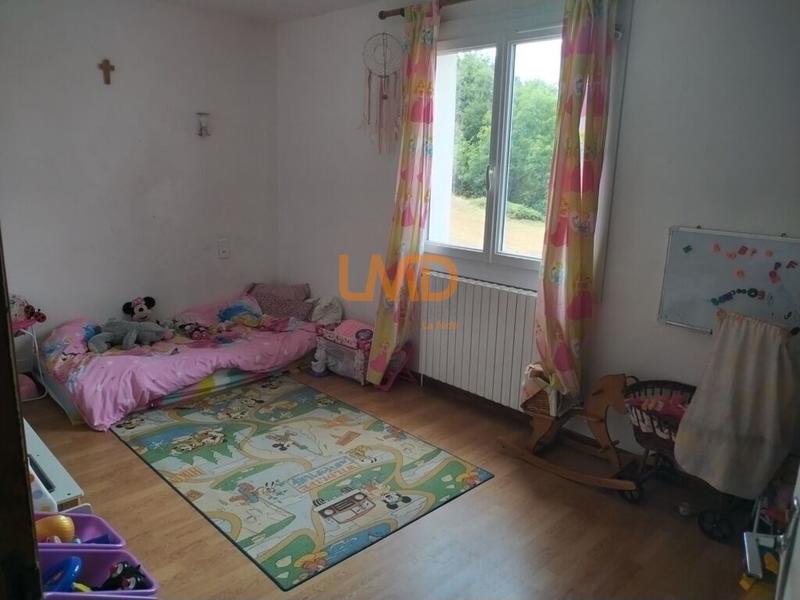 Maison - 195 m² - 8 pièces