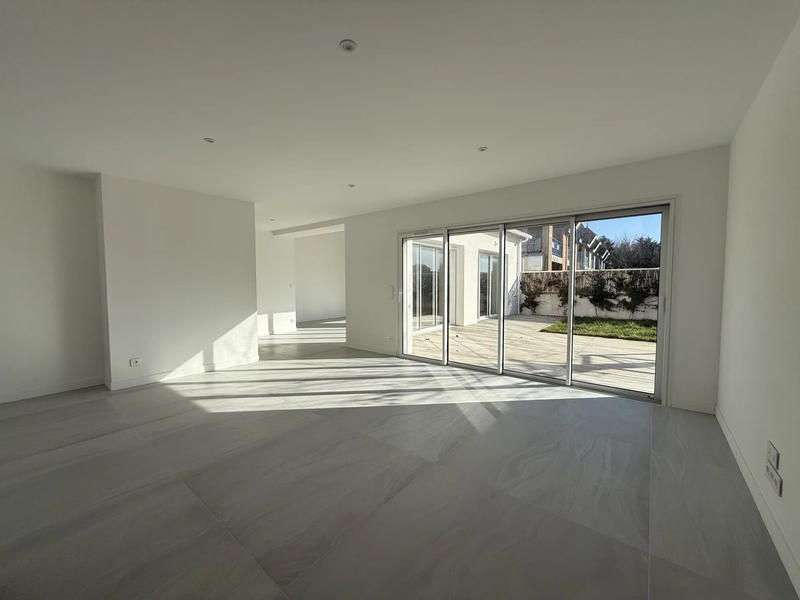 Maison - 153 m² - 6 pièces