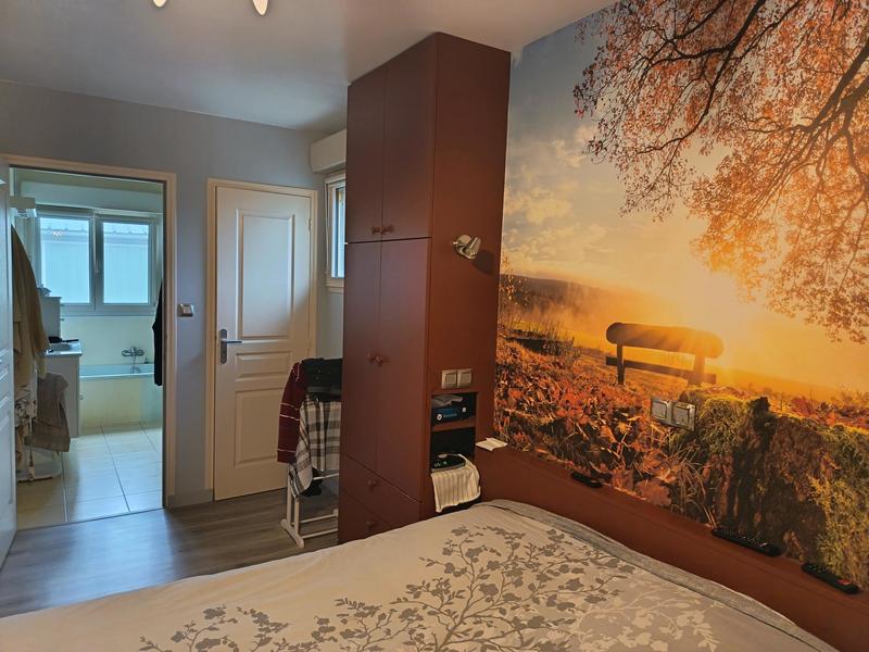 Maison - 143 m² - 9 pièces