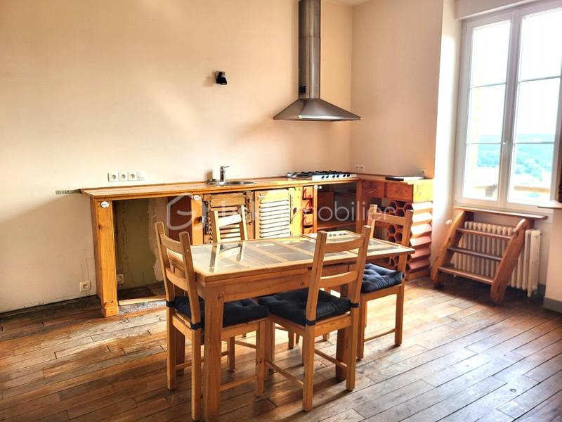 Maison ancienne - 215 m² - 7 pièces