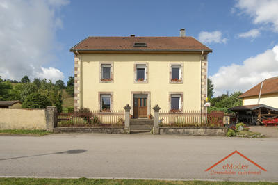 Maison - 200 m² - 5 pièces