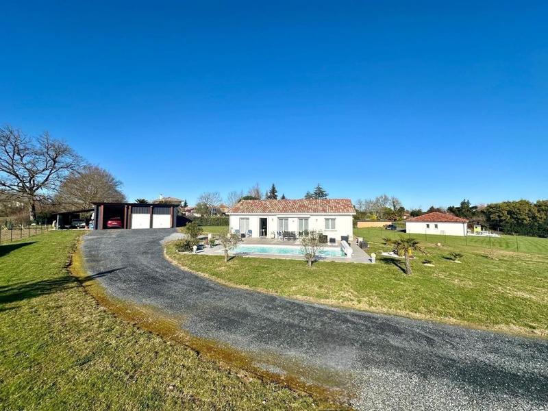 Maison - 105 m² - 5 pièces