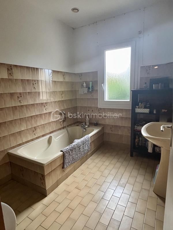 Maison - 187 m² - 7 pièces