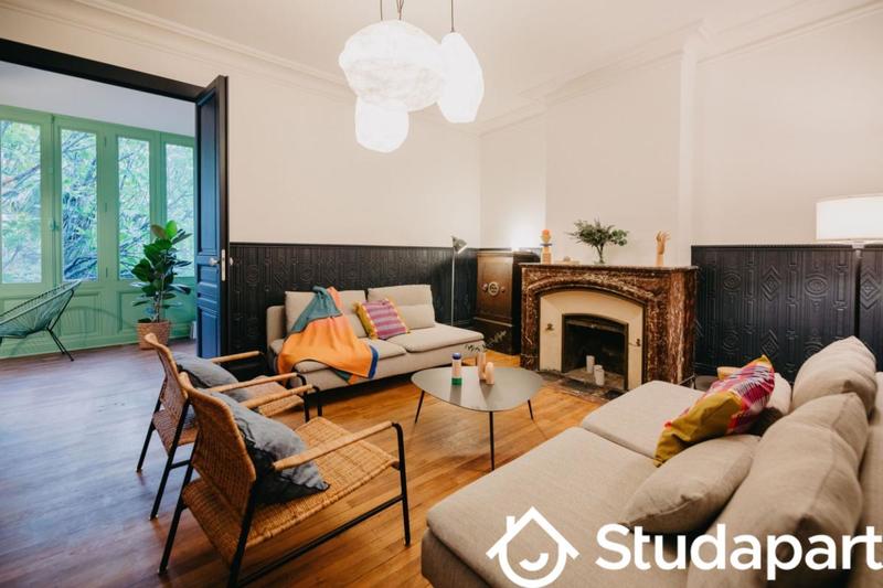 Chambre - 11 m² - 1 pièce