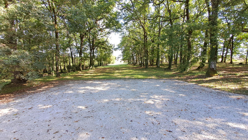 Propriété - 186 m² - 6 pièces