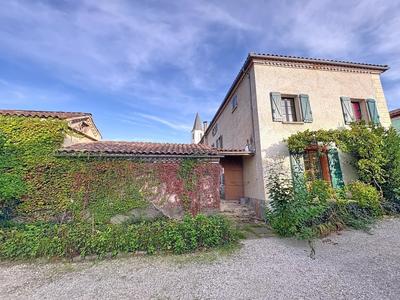 Maison - 203 m² - 7 pièces