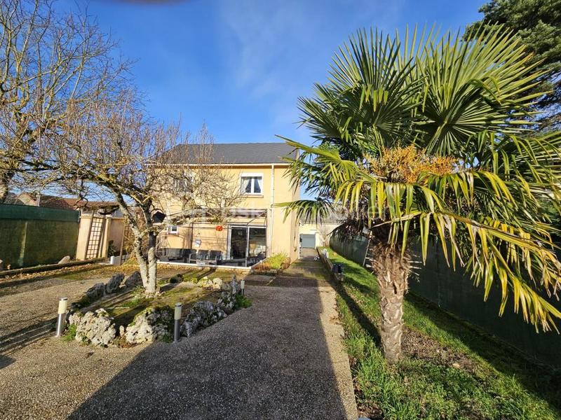 Maison de ville - 140 m² - 6 pièces