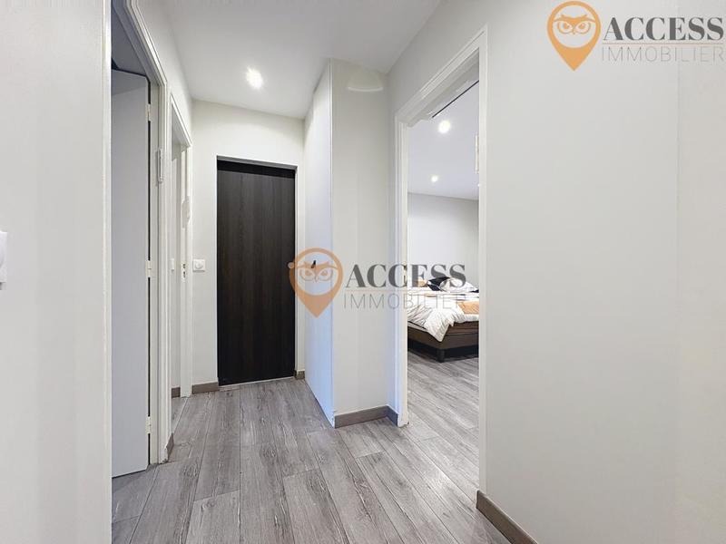 Pavillon - 96 m² - 5 pièces